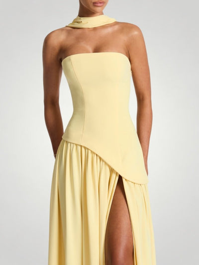 Elegantes Maxikleid mit Asymmetrischem Design